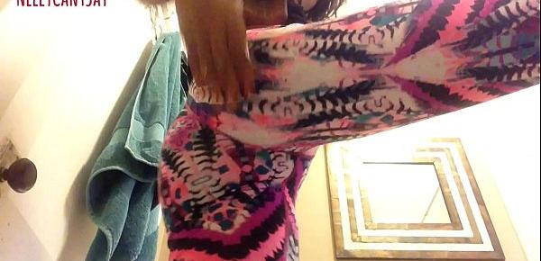 Slim Thick Ebony Booty Jiggles In Yoga pants